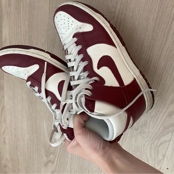 NIKE Dunk High - Picture 8 of 9